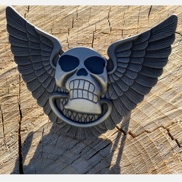 Flying skull wings belt buckle - Picture 1 of 2